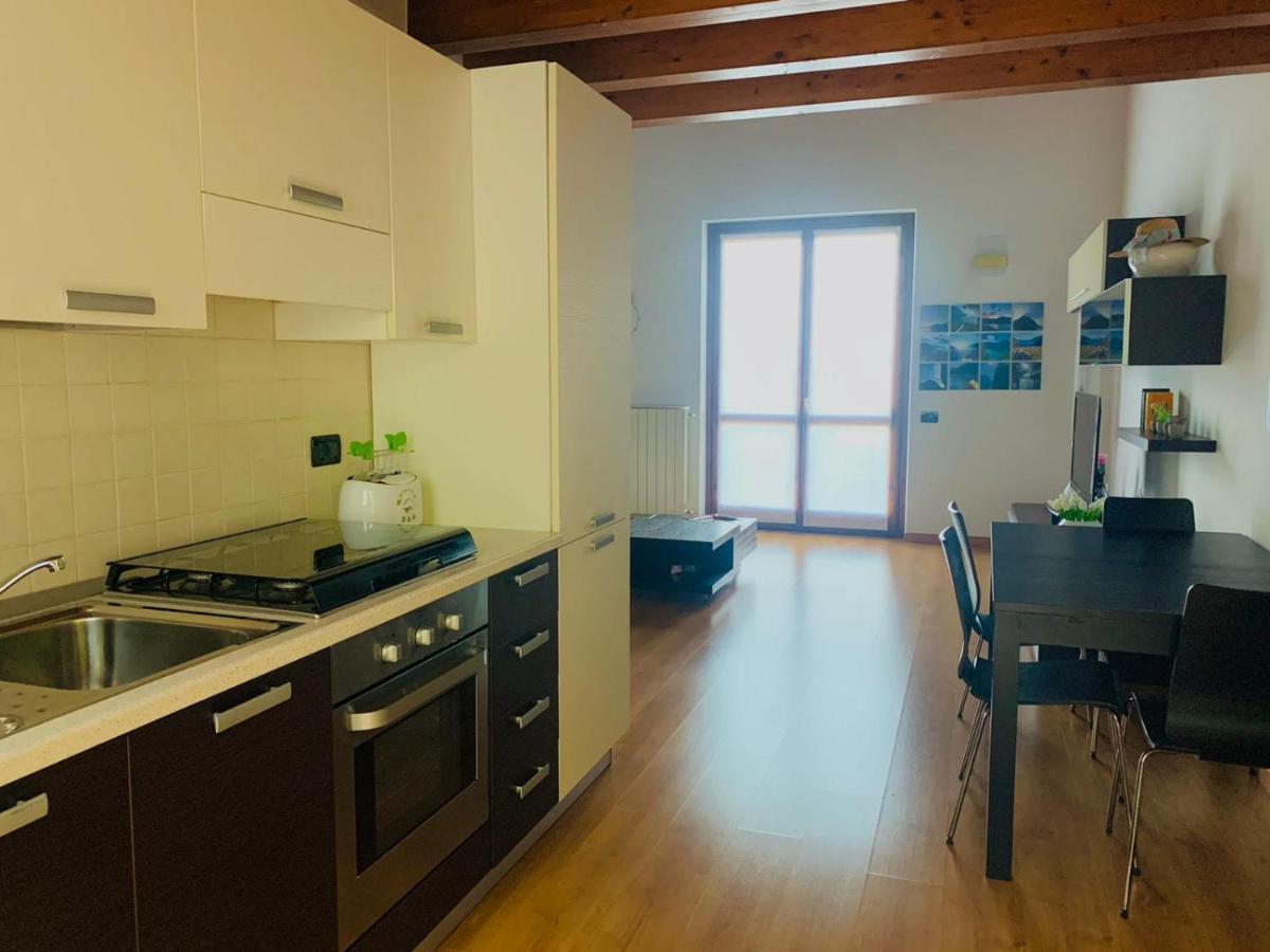 Iseolakerental - La Rocca Castro  Экстерьер фото