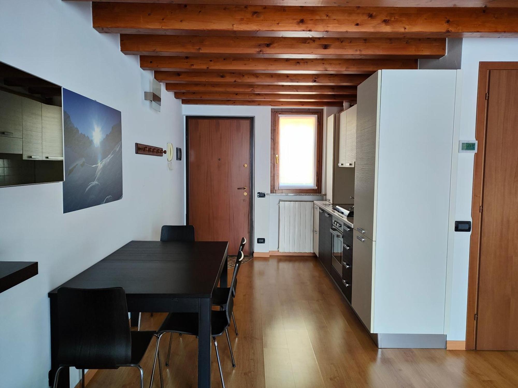 Iseolakerental - La Rocca Castro  Экстерьер фото